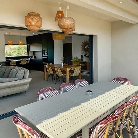 Casa Cagna Piscine Et Jacuzzi Villa Figari (Corsica)
