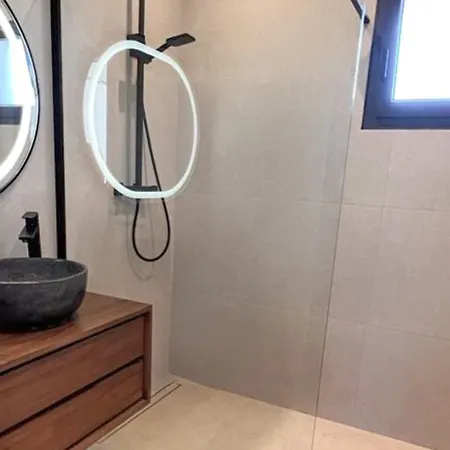 Casa Cagna Piscine Et Jacuzzi Villa *