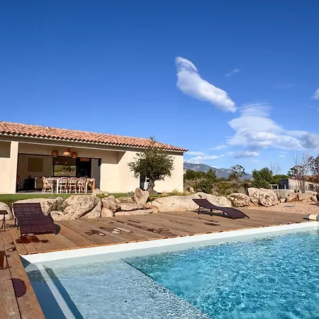 Vila Casa Cagna Piscine Et Jacuzzi