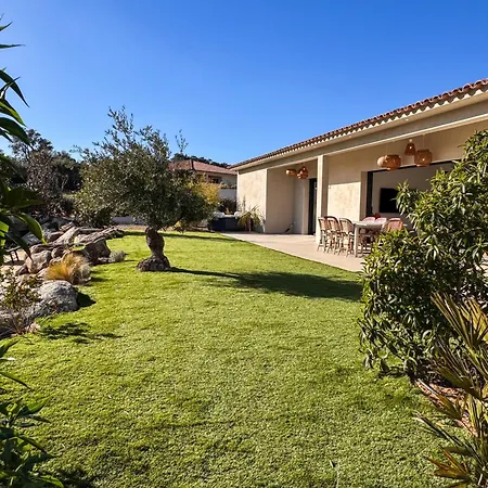 Casa Cagna Piscine Et Jacuzzi Villa *